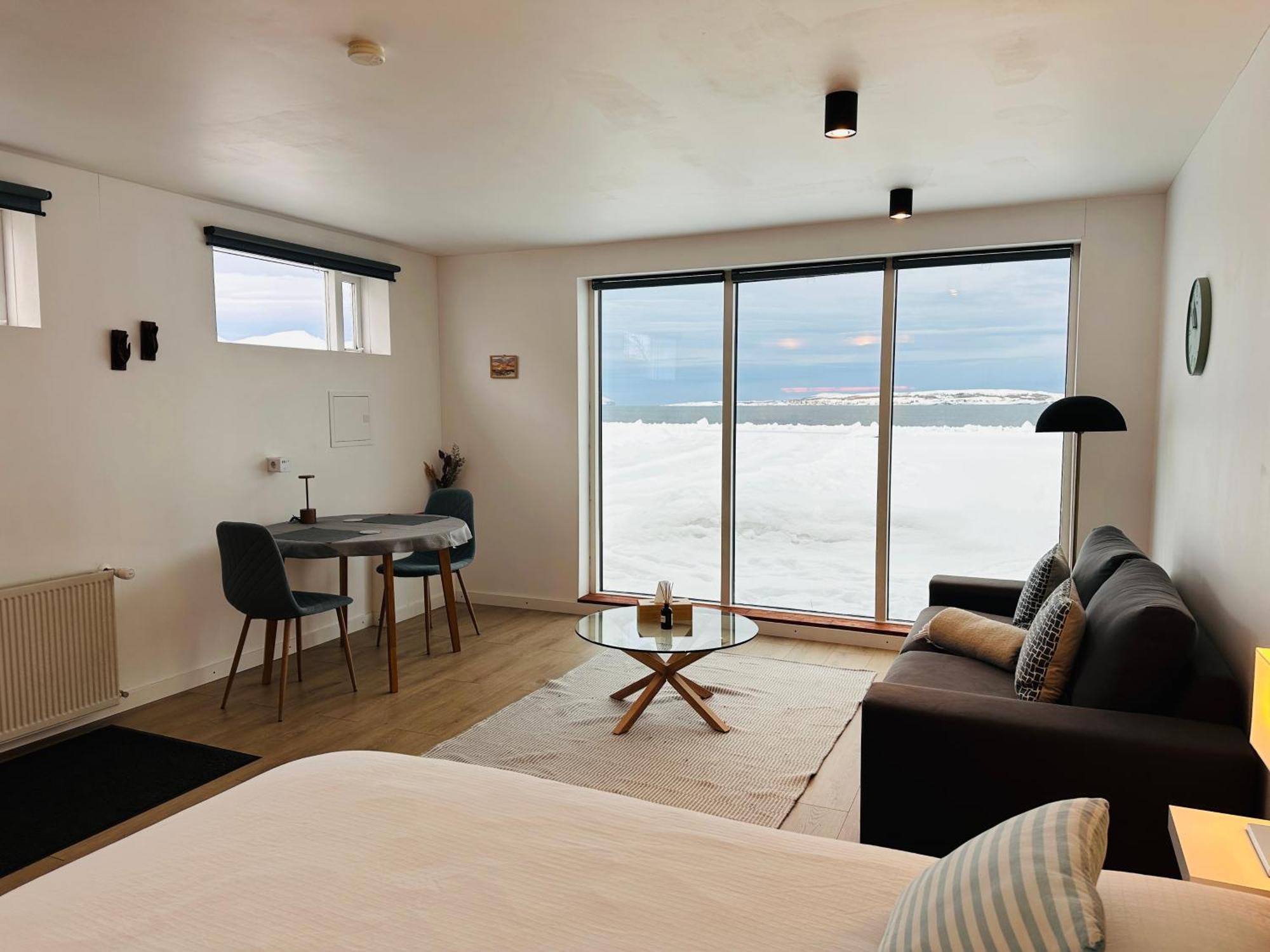 فندق Waterfront Fjord House Arskogssandur المظهر الخارجي الصورة